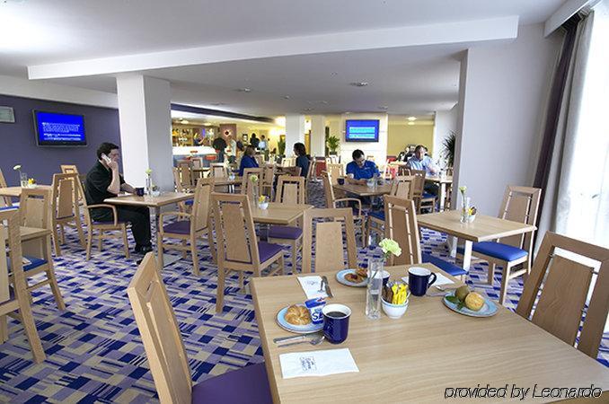 Holiday Inn Express Norwich, An Ihg Hotel Restoran fotoğraf